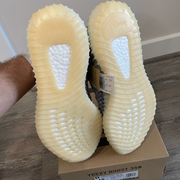 Yeezy boost 350 adidas - Picture 1 of 2